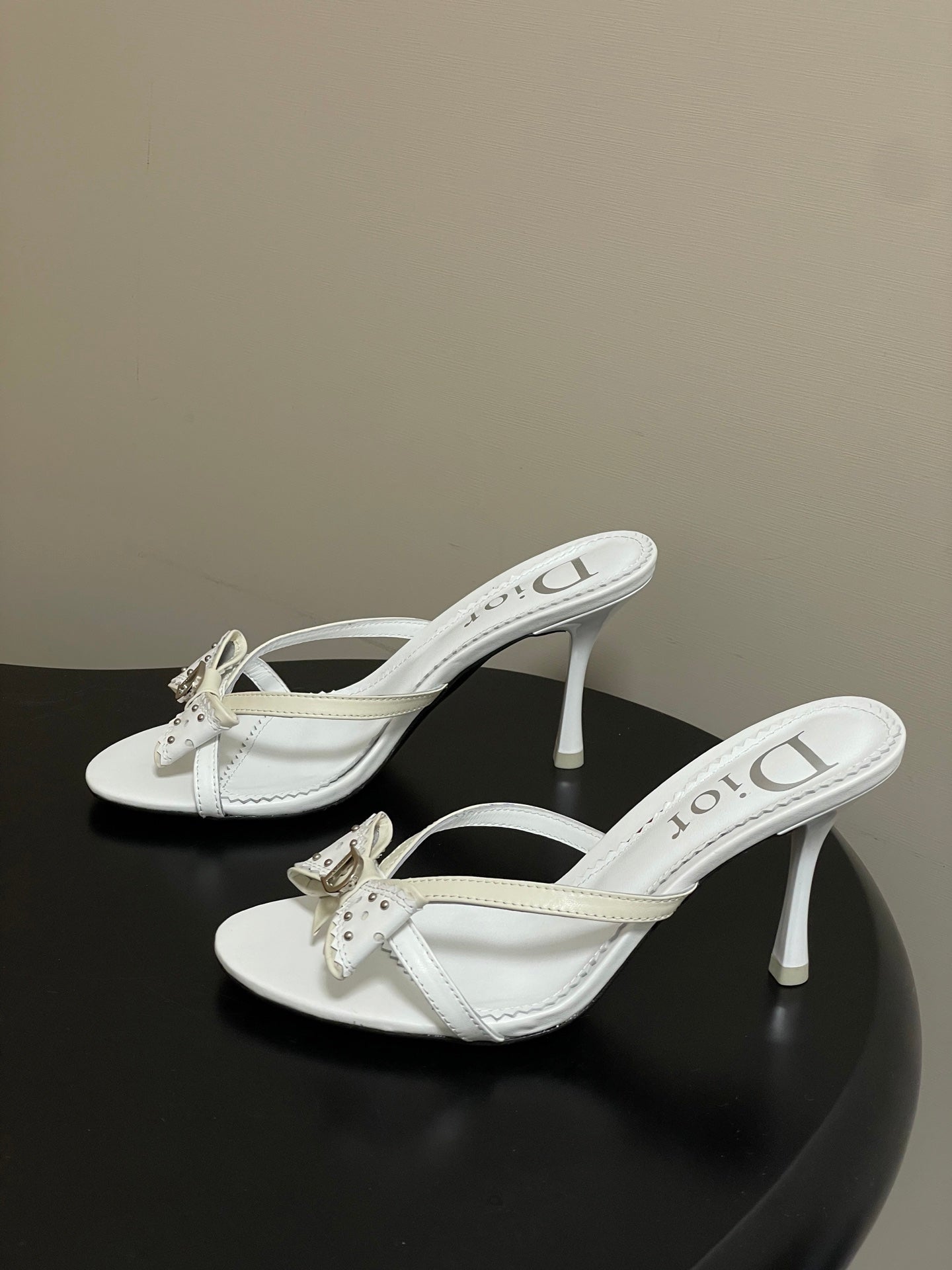 DIOR 26S HIGH HEEL SANDALS 100 MM IN WHITE CALFSKIN