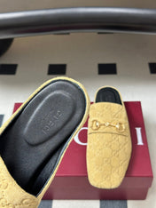 GUCCI 26S HORSEBIT LOAFER MULES IN BEIGE SUEDE