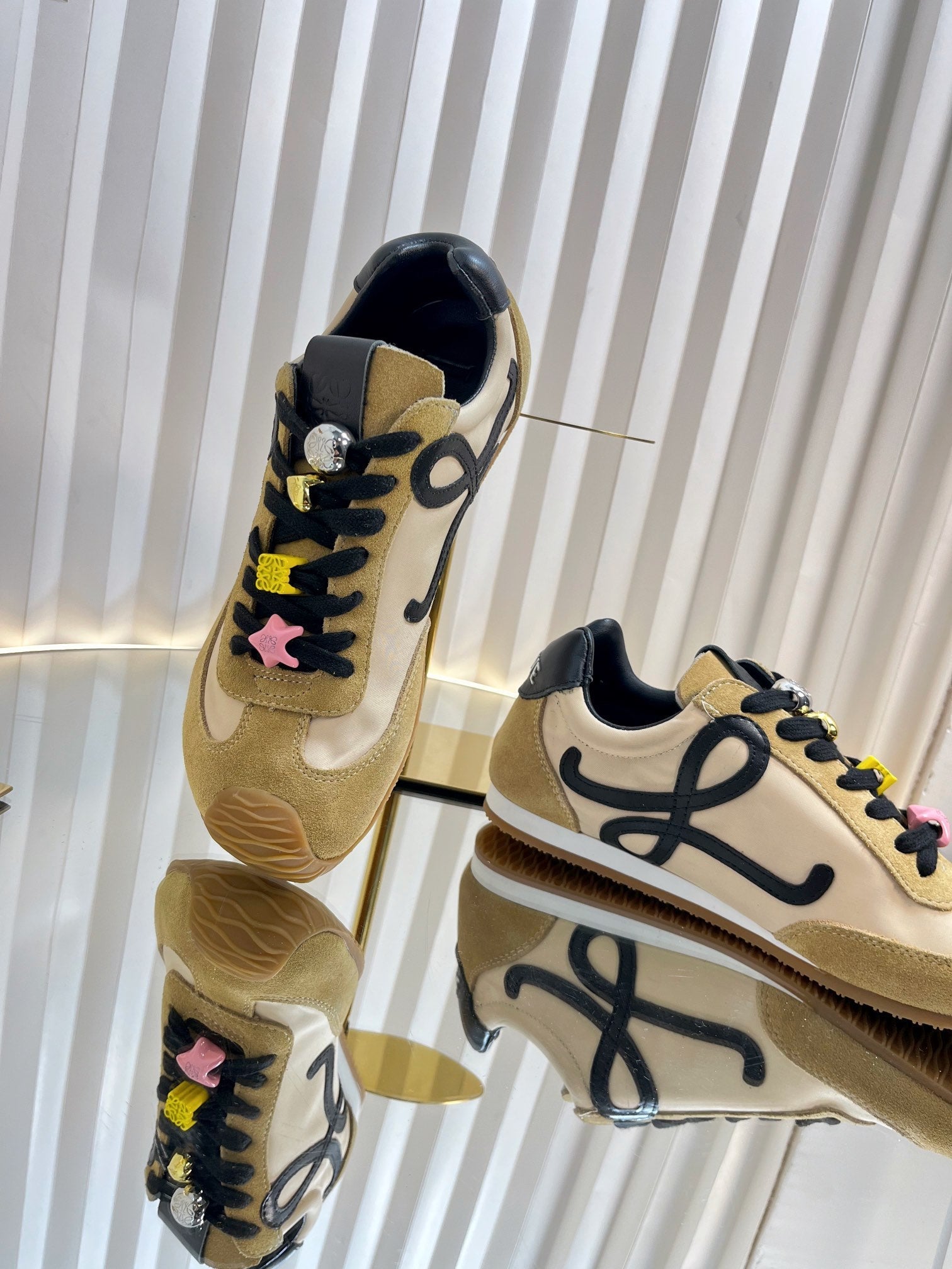 LOEWE 26S RUNNER 2.0 SNEAKERS IN SAND BEIGE FABRIC AND SUEDE