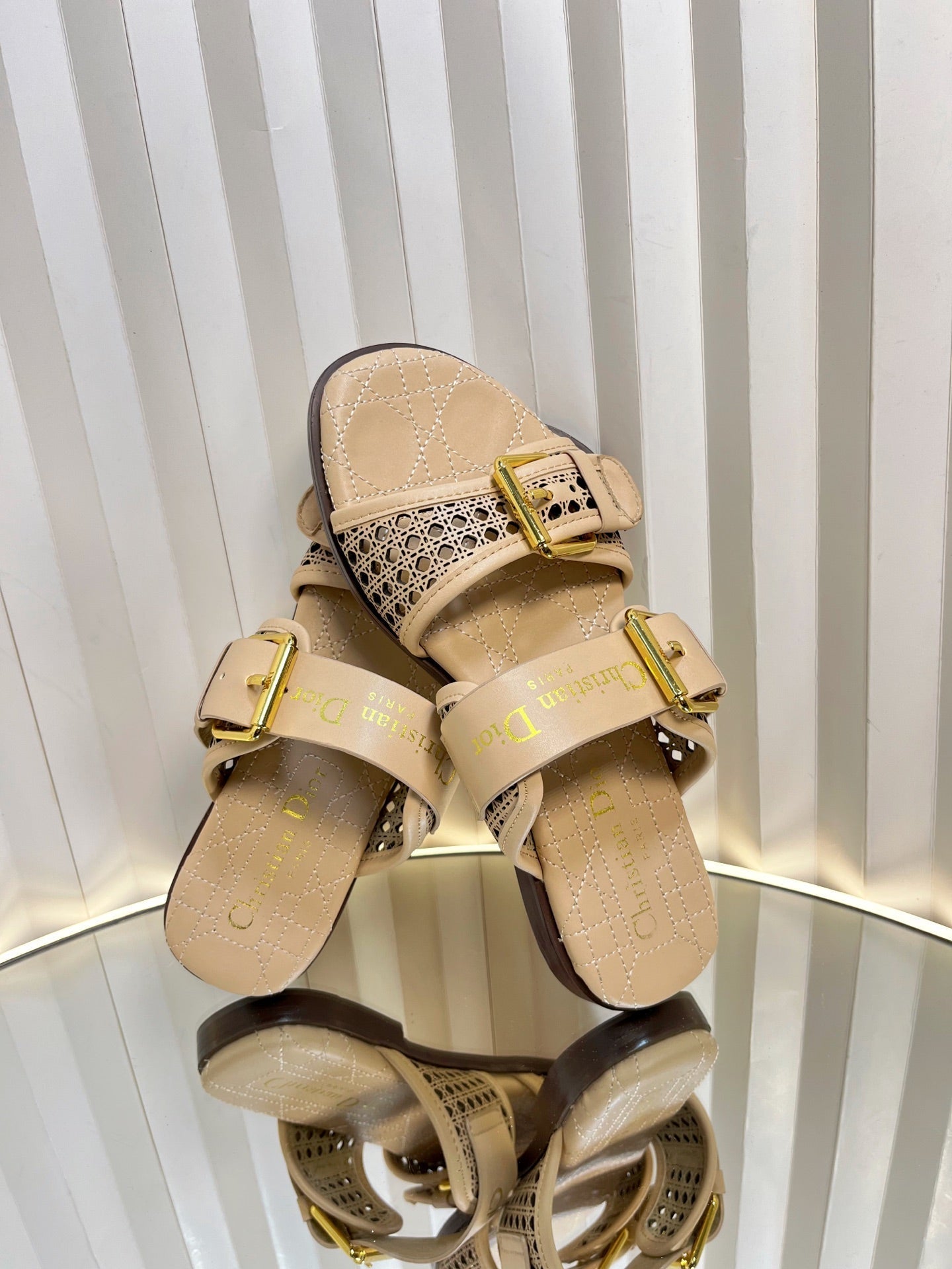 D-AVENUE SLIDES 25S IN BEIGE CALFSKIN MICRO CANNAGE MOTIF