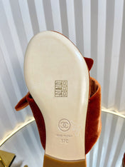 LACE SANDALS IN RUSSET BROWN VELVET