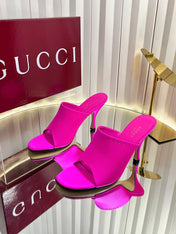 GUCCI 26S HIGH-HEELED SANDALS 100 MM IN DARK PINK SATIN