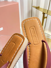 MIUMIU 26S THONG FLAT SANDALS IN BURGUNDY RED CALFSKIN