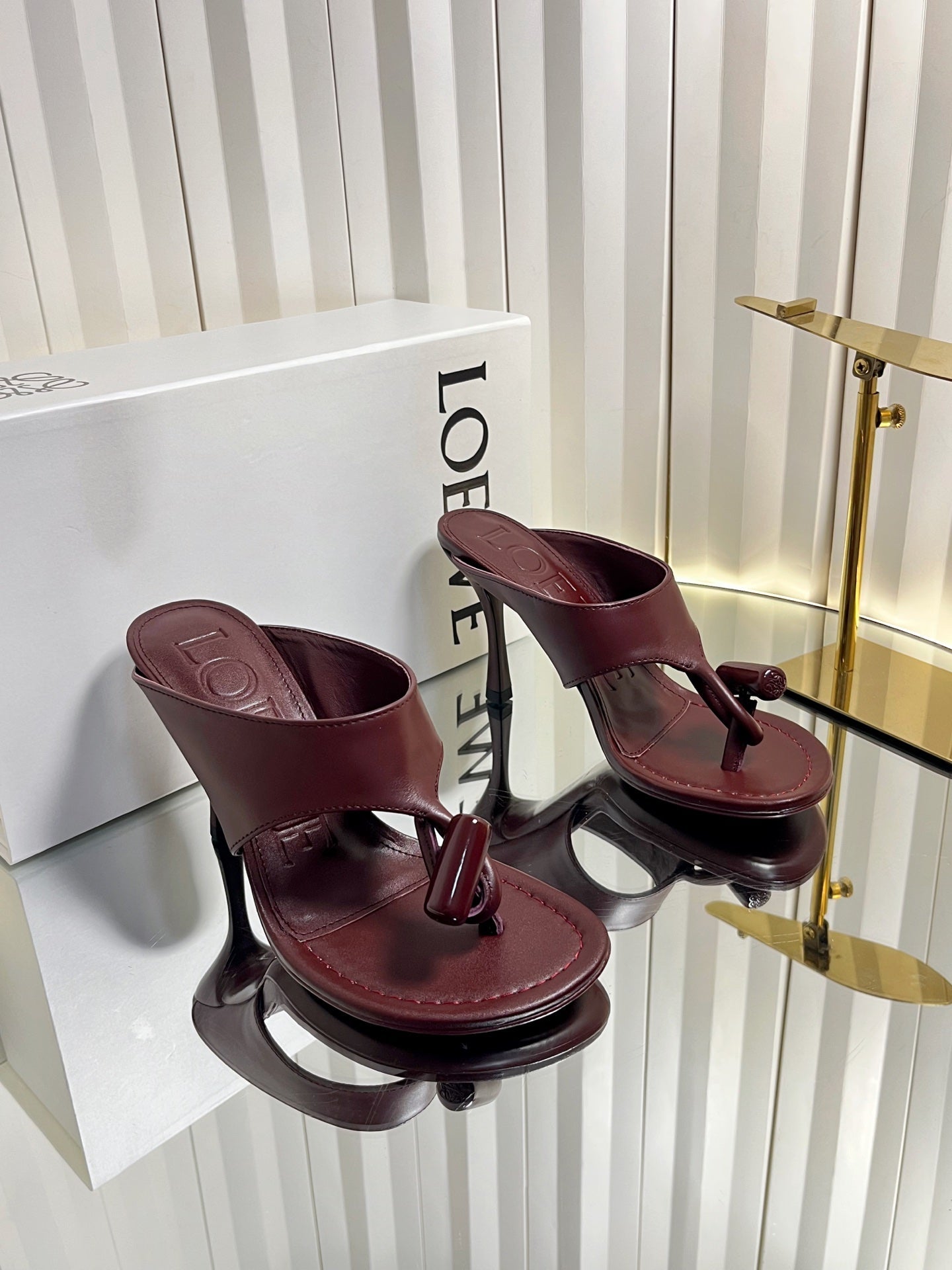 LOEWE 26S HEELED THONG SANDALS 90 MM IN DARK RED CALFSKIN