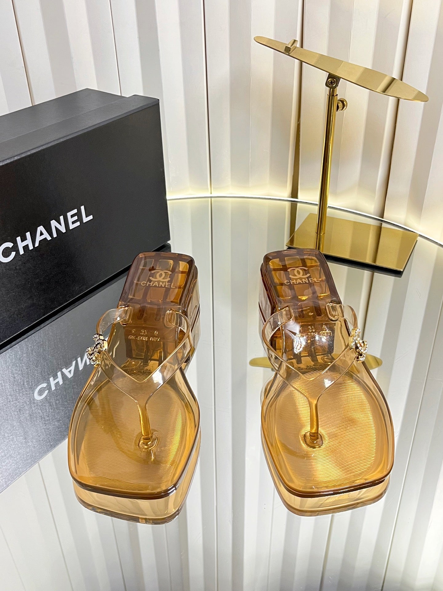 CHANEL 26S TRANSPARENT THONG SANDALS IN BROWN PVC