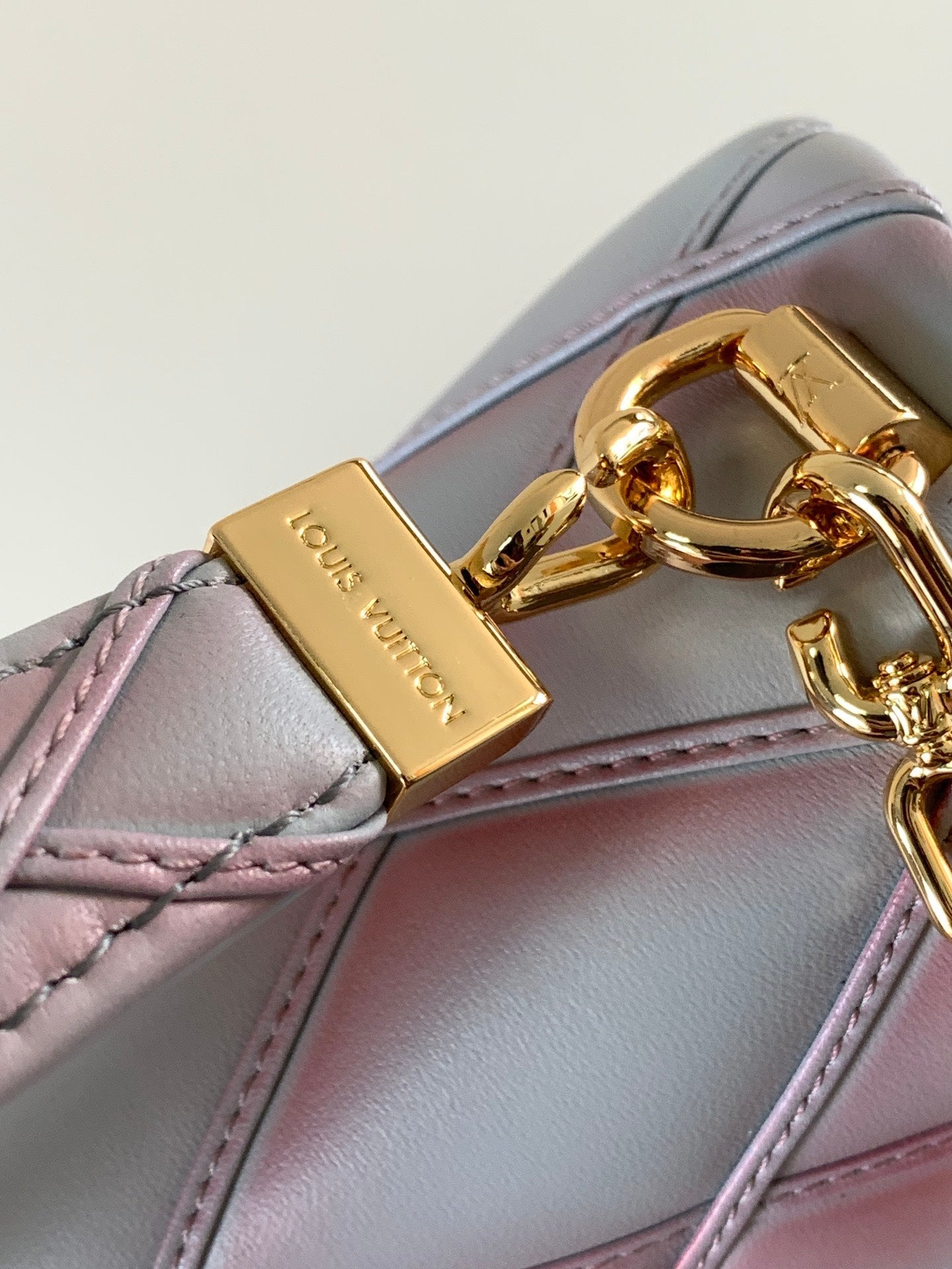 LV 25S GO-14 MM 23 IN LAVENDER GRAY QUILTED LAMBSKIN GOLD HARDWARE