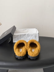 CHANEL 26S SLIDE SANDALS IN CAMEL SHEARLING UPPER AND LINING WITH WHITE CC LOGO