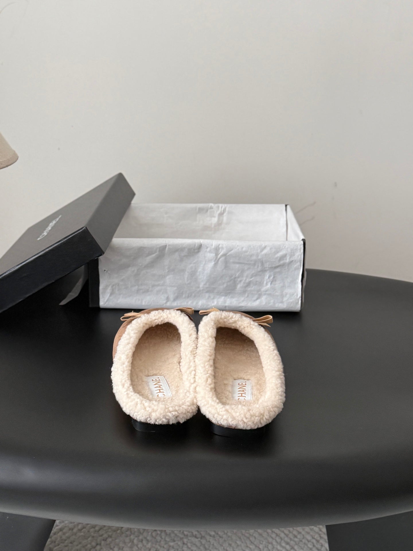 CHANEL 26S MULES IN LIGHT BROWN SUEDE AND SHEARLING