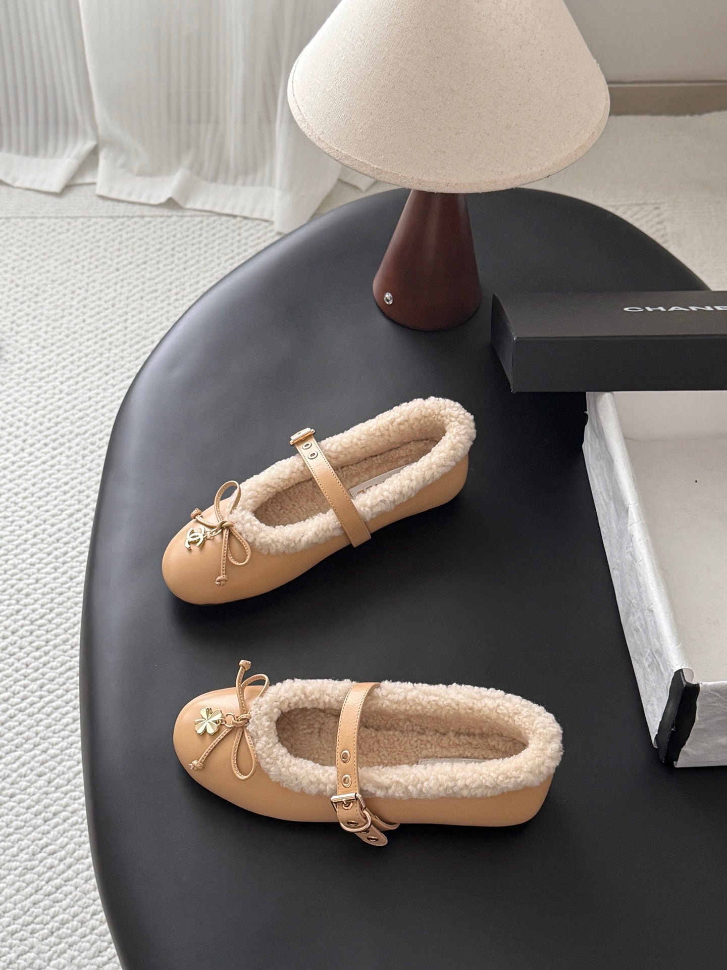 CHANEL 26S MARY JANE FLATS IN BEIGE LAMBSKIN AND SHEARLING