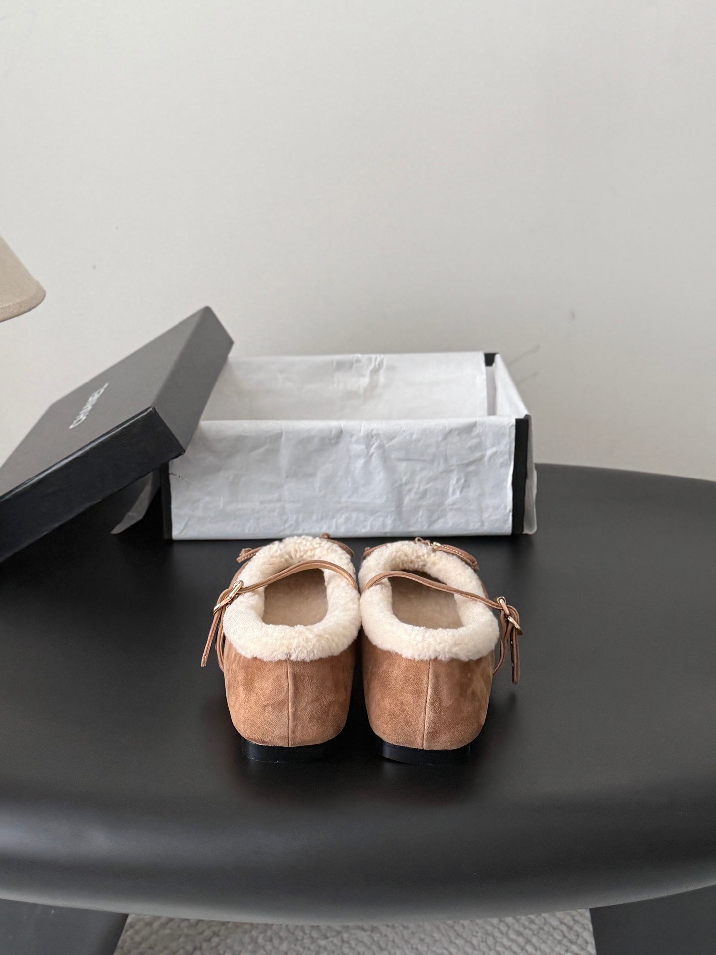 CHANEL 26S MARY JANE FLATS IN LIGHT BROWN SUEDE AND SHEARLING