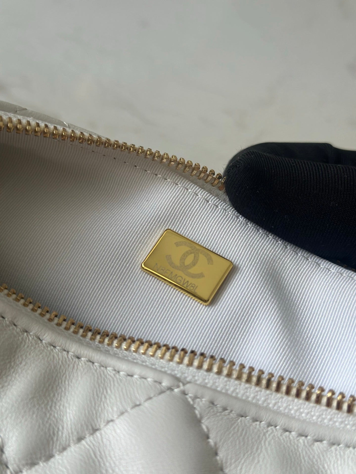 CHANEL 26S HOBO BAG 26 IN WHITE LAMBSKIN