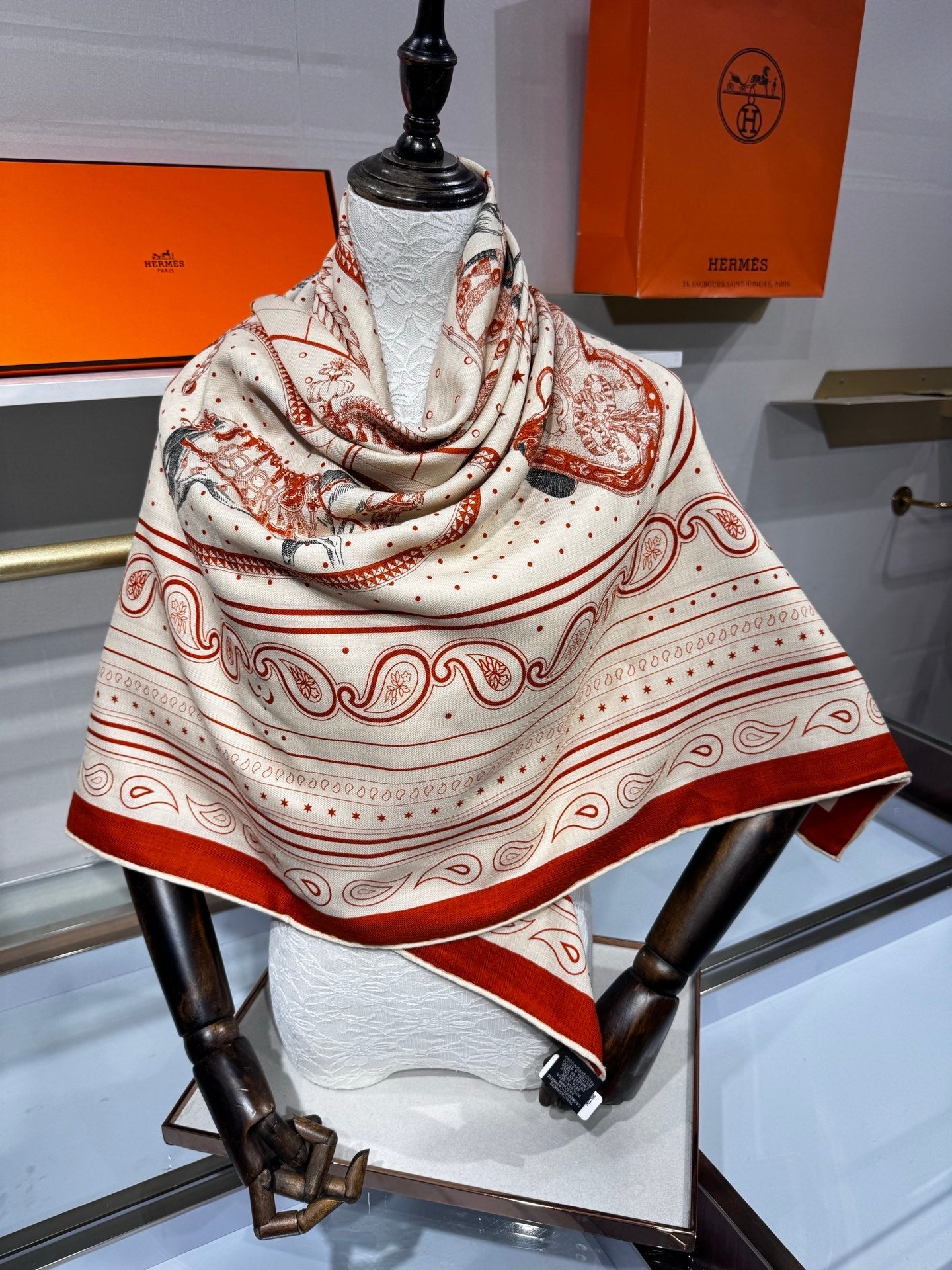 HERMES 26S SCARF 140 IN SILK AND CASHMERE 495971
