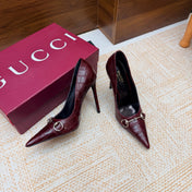 GUCCI 26S HORSEBIT PUMPS 105 MM IN DARK RED CROCODILE EMBOSSED LEATHER