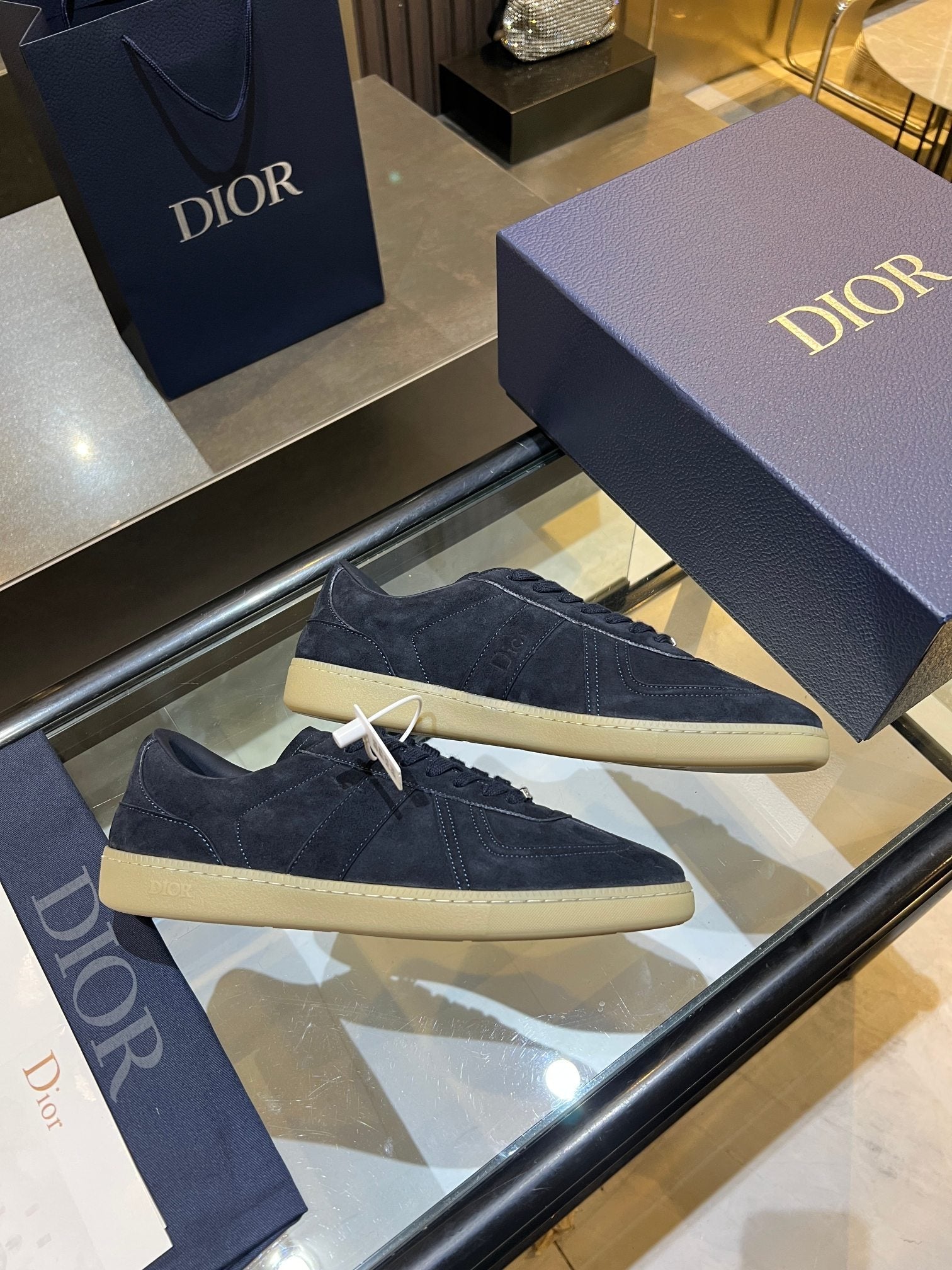 DIOR 26S LOW-TOP SNEAKERS IN BLACK BLUE SUEDE
