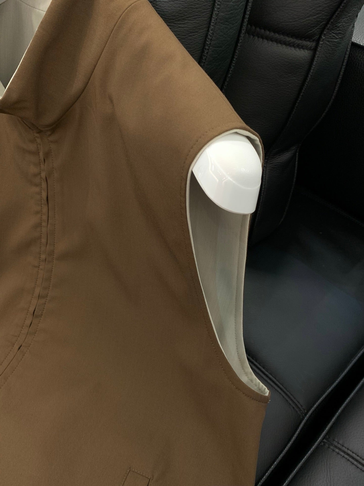 LORO PIANA 26S REVERSIBLE ZIP UP VEST 739