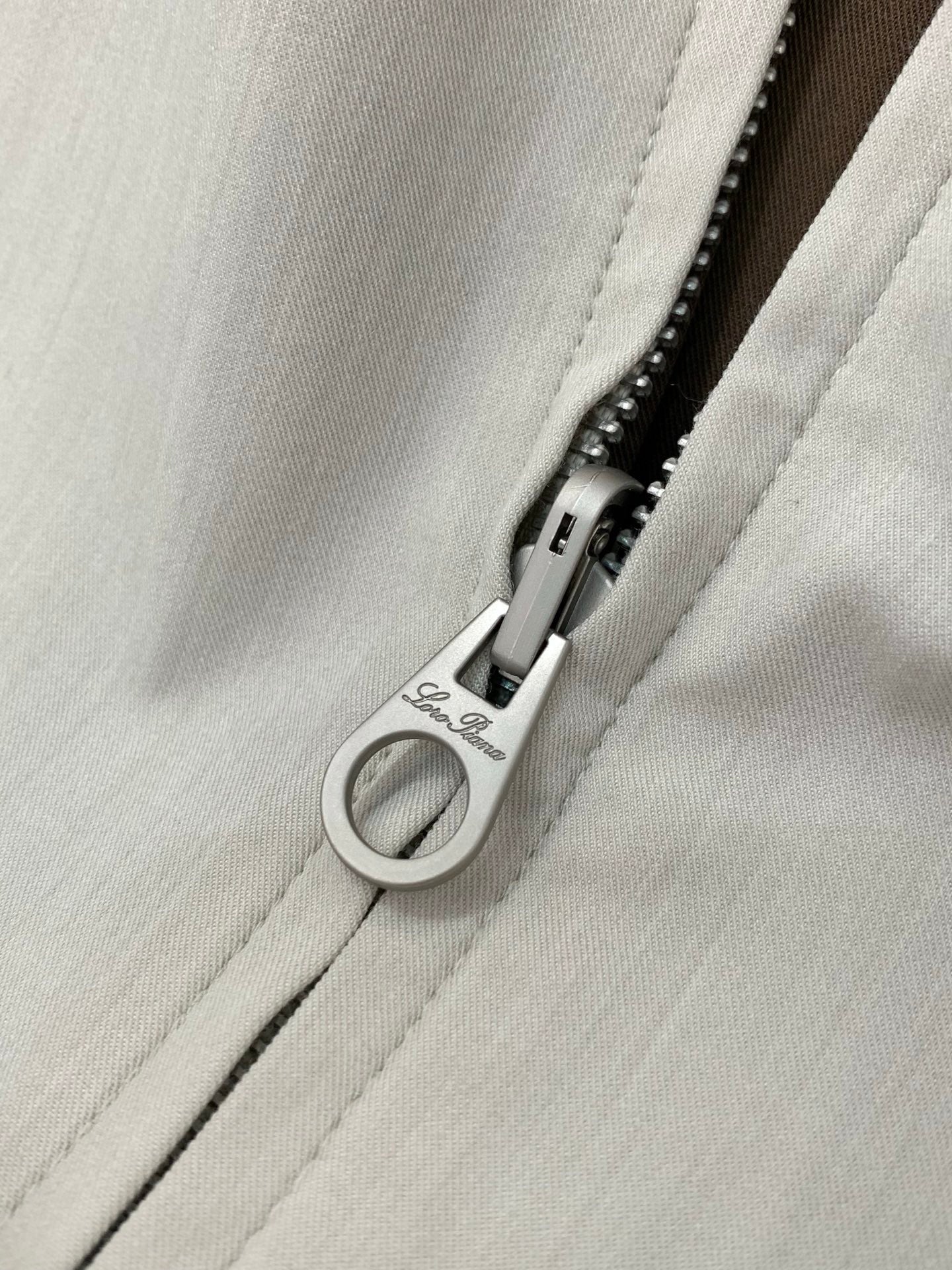 LORO PIANA 26S REVERSIBLE ZIP UP VEST 741