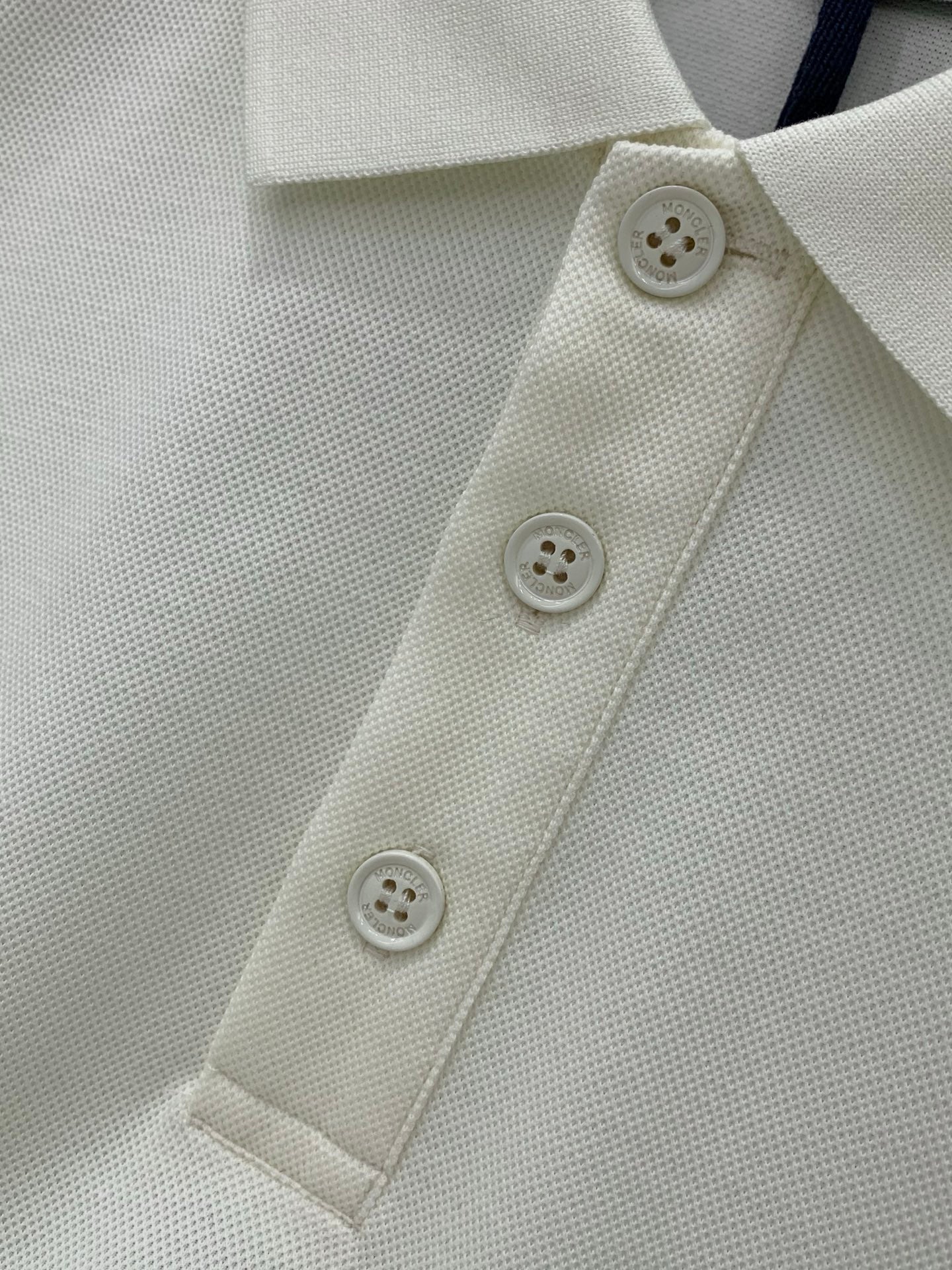 MONCLER 26S POLO SHIRT 589