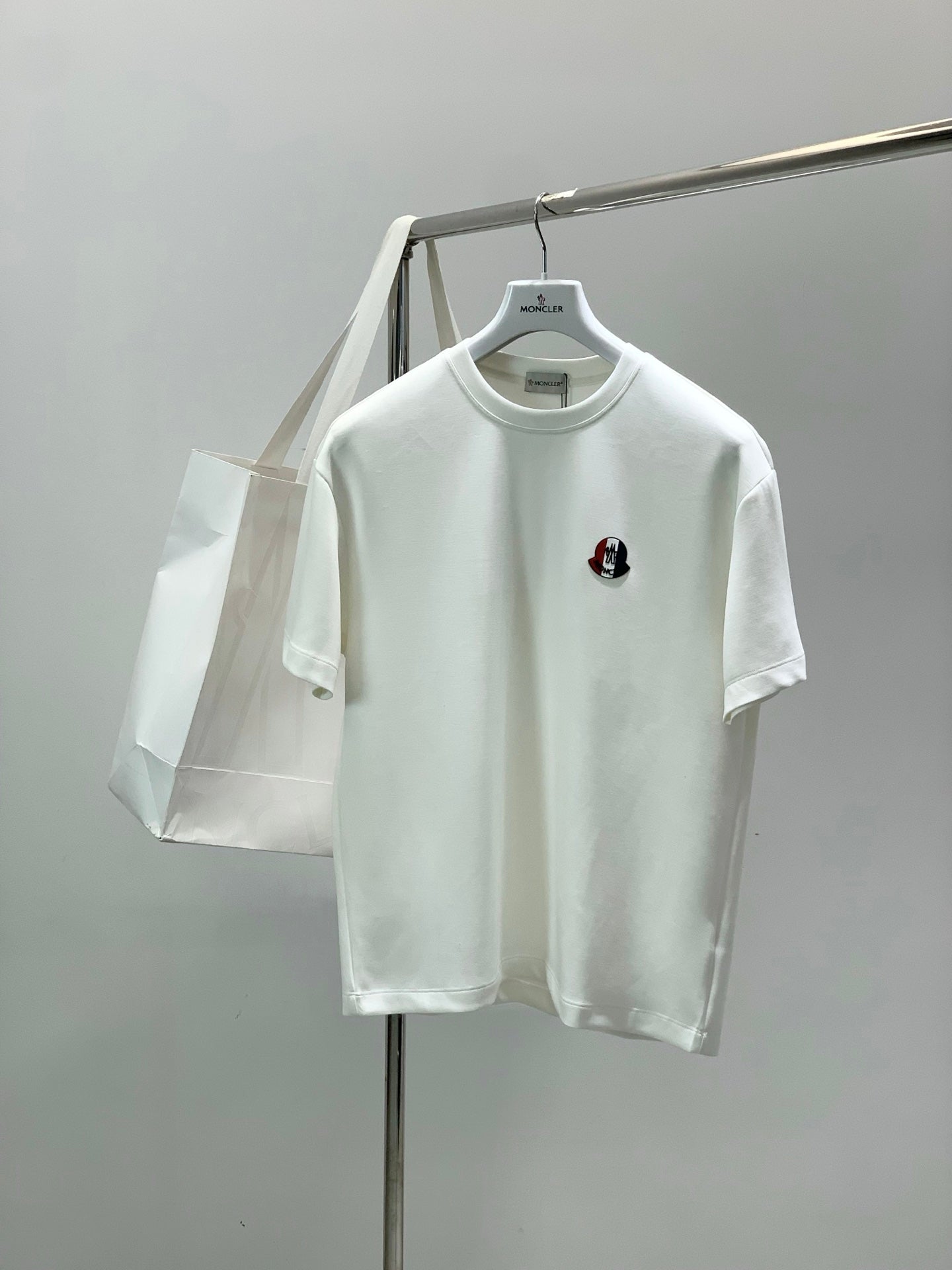 MONCLER 26S SHORT SLEEVE SET 558