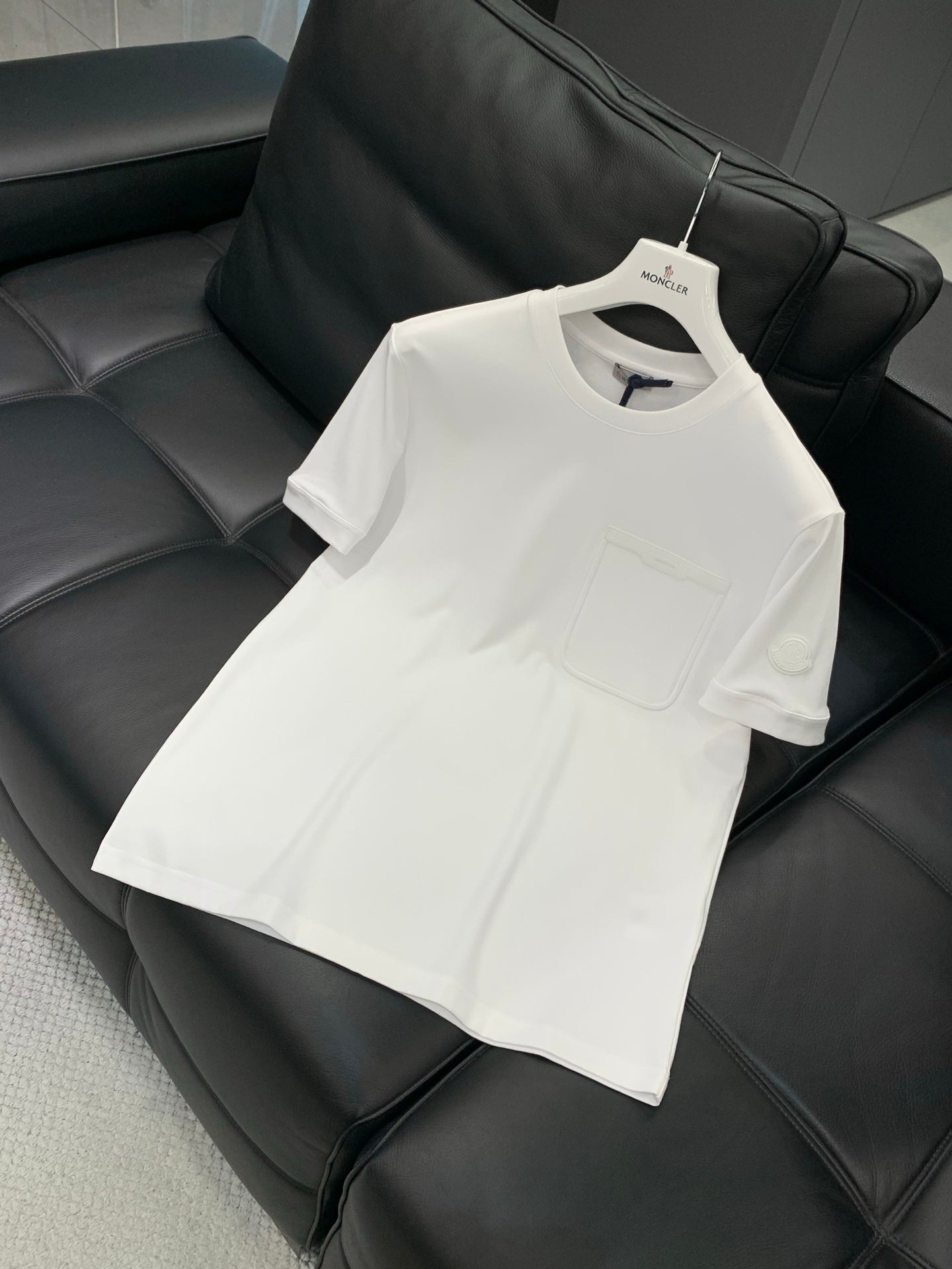 MONCLER 26S CREWNECK SHORT SLEEVE T-SHIRT 565