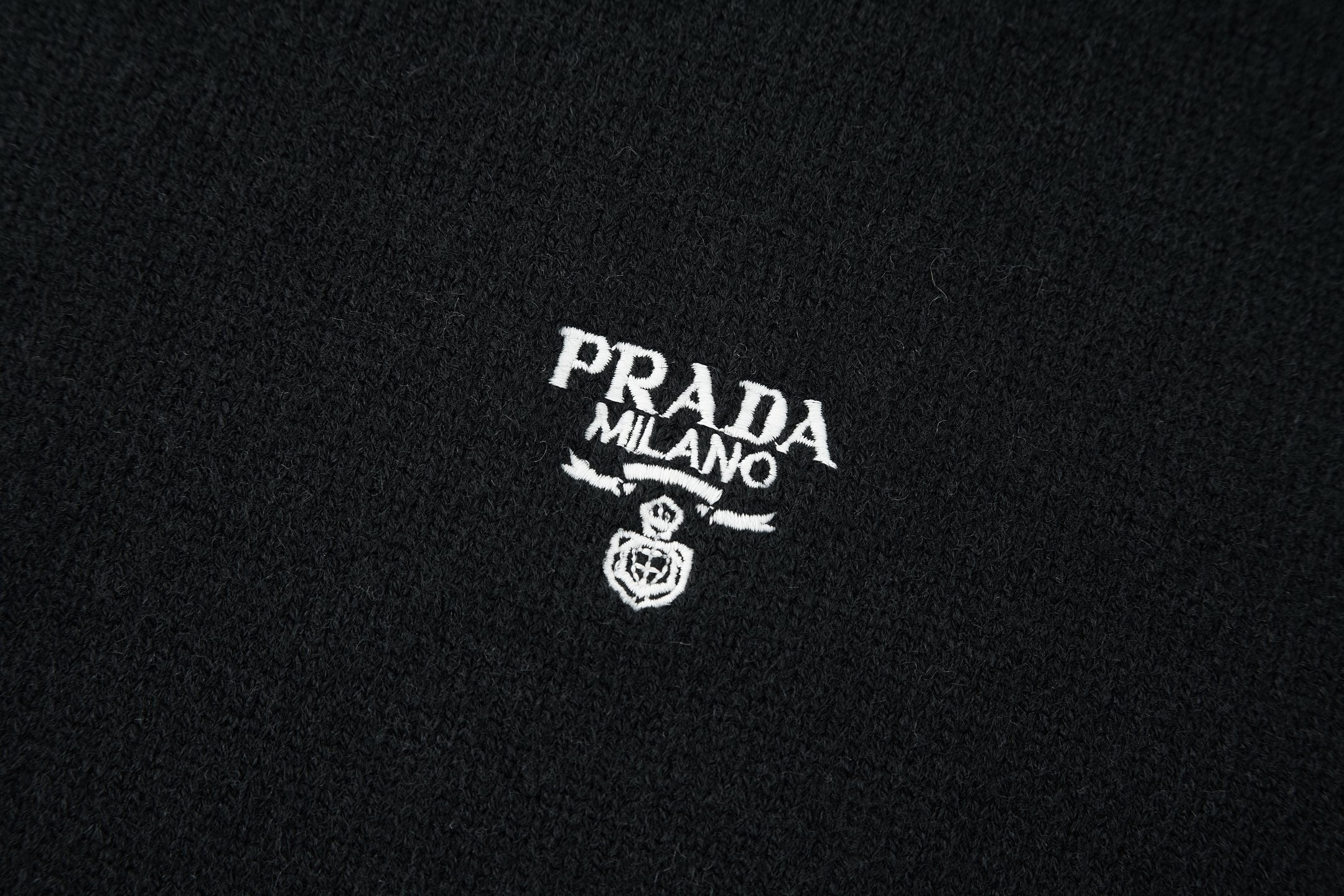 PRADA 25S PULLOVER SWEATER 251