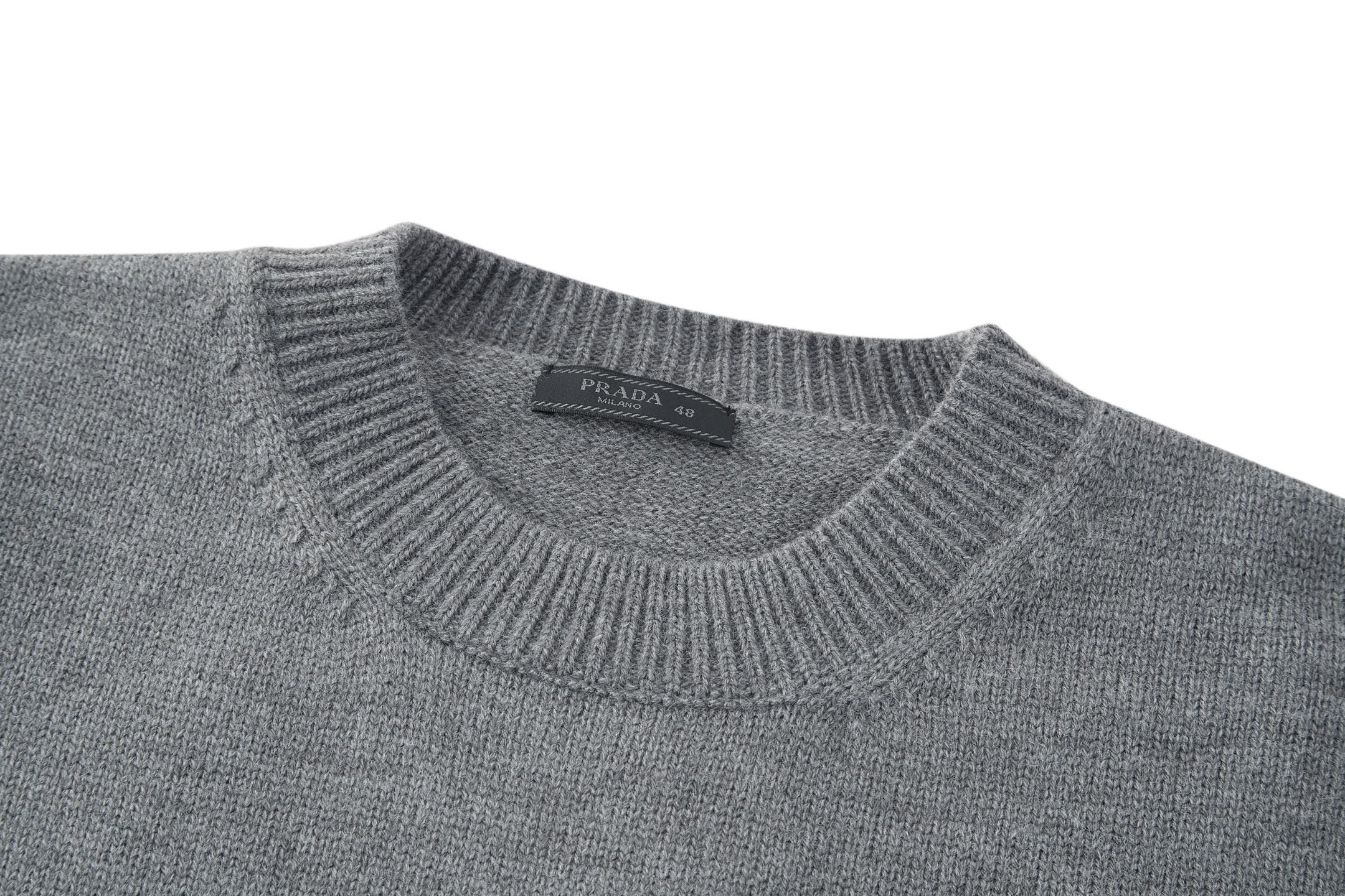 PRADA 25S PULLOVER SWEATER 250