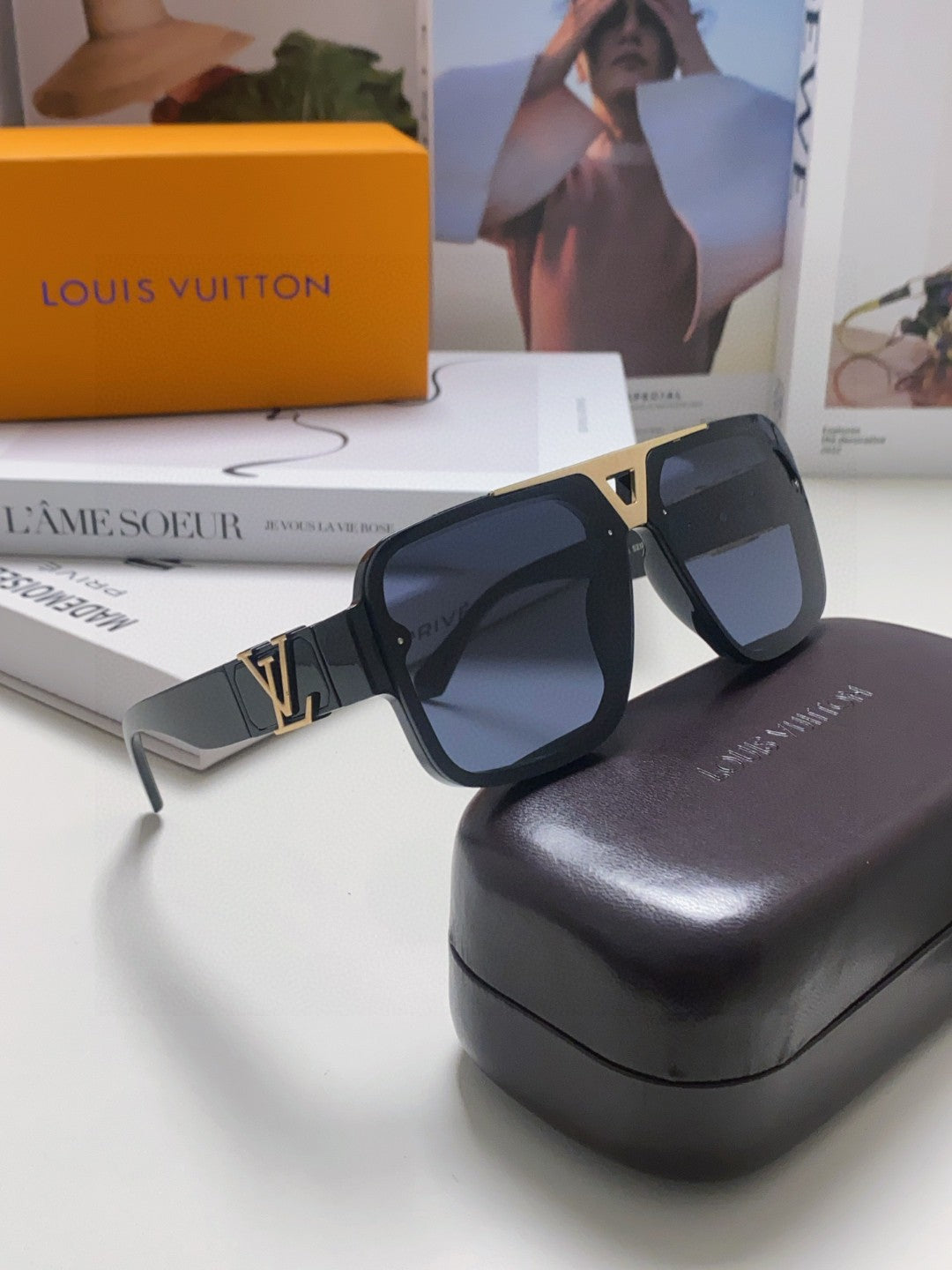 EVIDENCE SUNGLASSES 574719 IN BLACK ACETATE