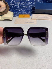 SQUARE SUNGLASSES 571656 IN GREEN ACETATE GREY SMOKE LENS