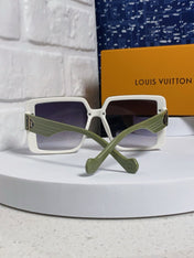 SQUARE SUNGLASSES 571656 IN GREEN ACETATE GREY SMOKE LENS