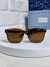 GUCCI 26S SQUARE FRAME IN ACETATE 424599
