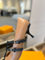 HIGH PUMP 5 CM TRIPLE-STRAP IN CIDER BROWN CALFSKIN WITH BLACK STRAP
