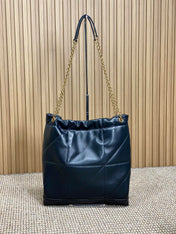 DRAWSTRING CHAIN STRAP SHOULDER BAG 39 IN BLACK QUILTED CALFSKIN