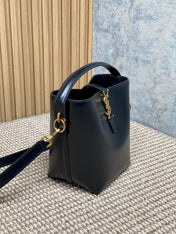 LE 37 SMALL BUCKET BAG 20 IN BLACK CALFSKIN GOLD HARDWARE