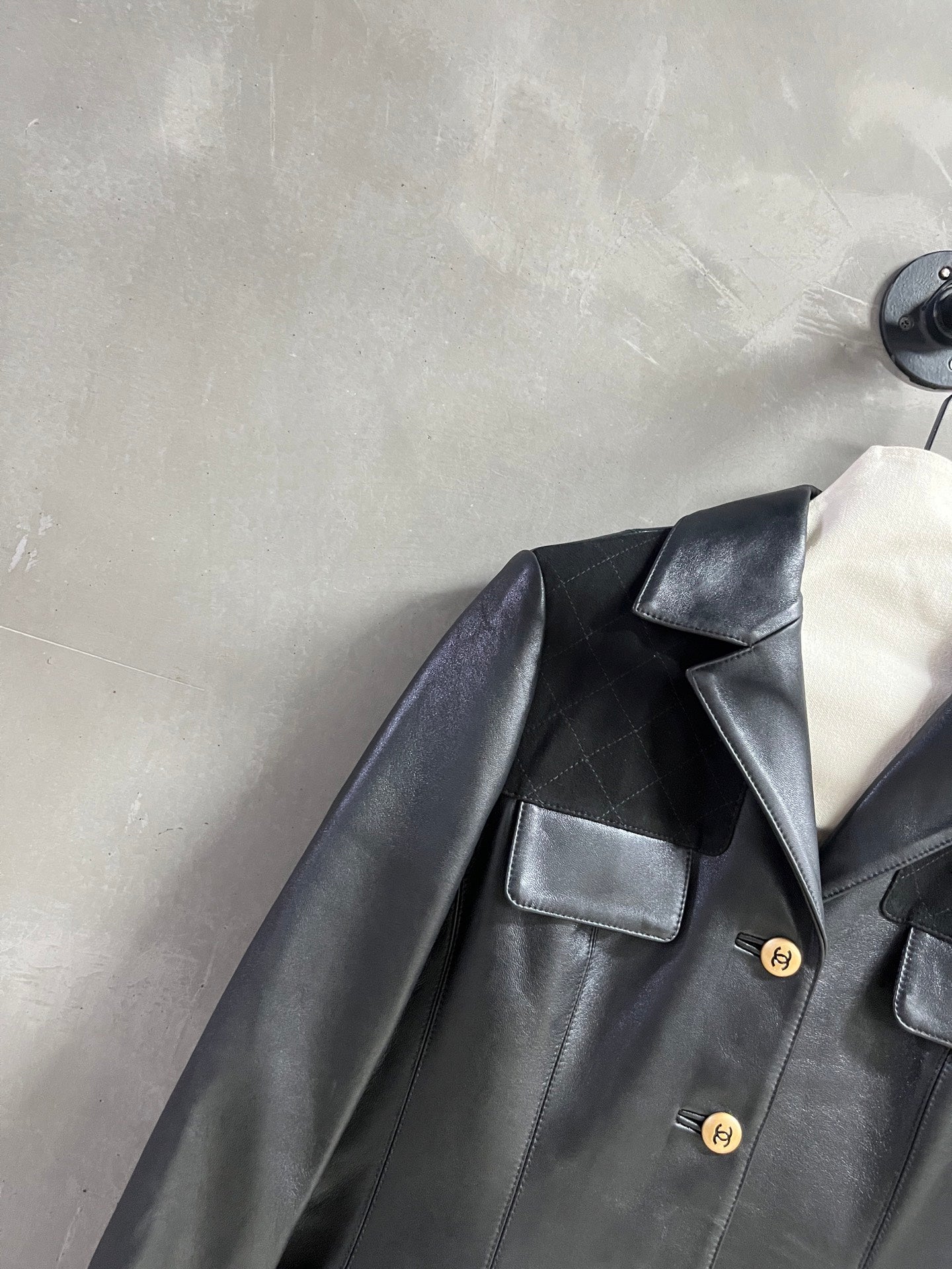 CHANEL 25S SHEEPSKIN JACKET STYLE 226