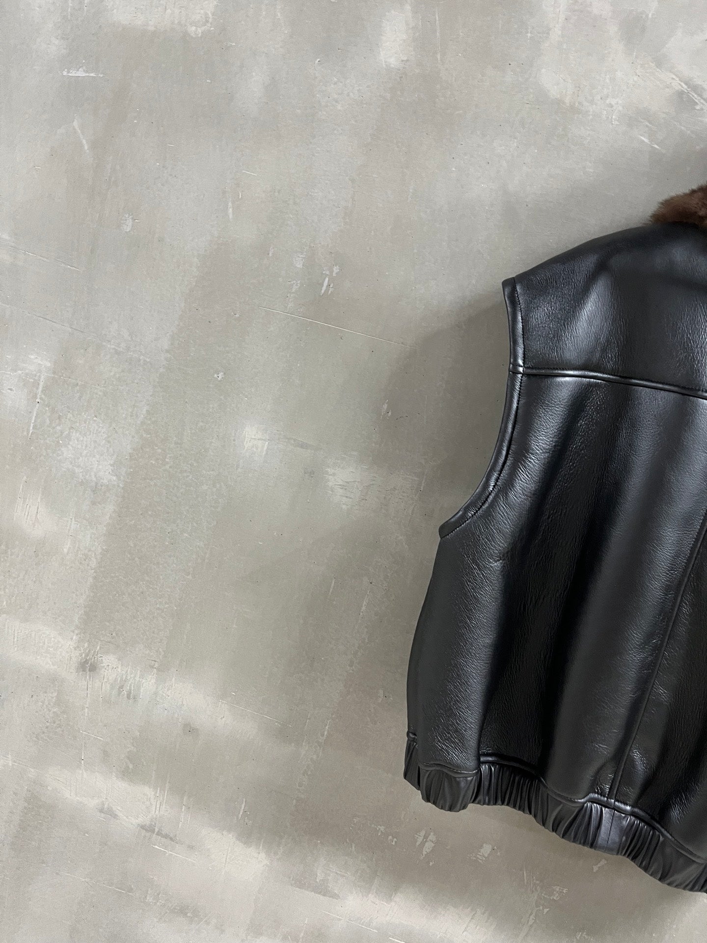 YSL 25S LEATHER VEST STYLE 144