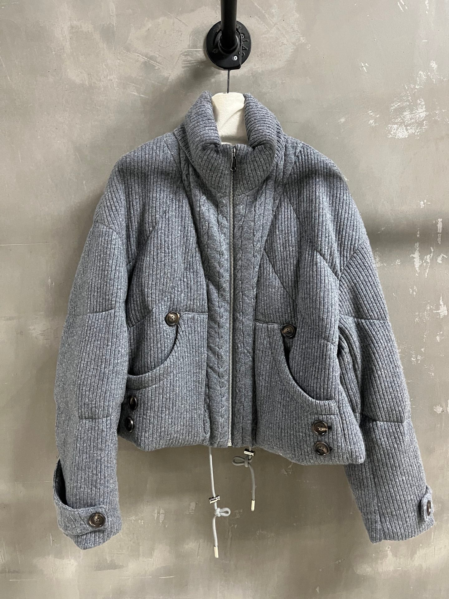 MIUMIU DOWN JACKET STYLE 689