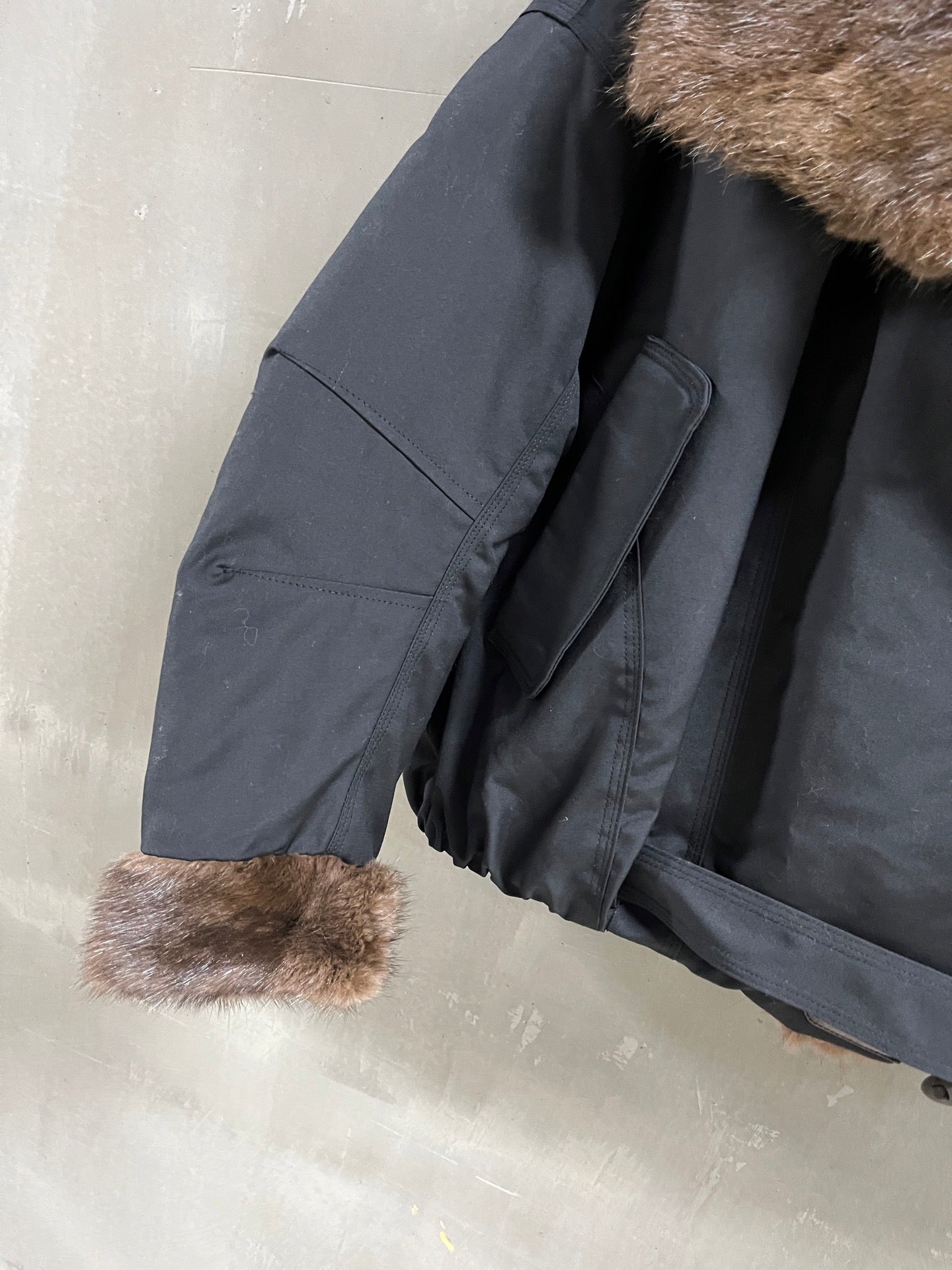 MIUMIU DOWN JACKET STYLE 686