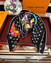 LV SCARF 90 CM IN SILK 10
