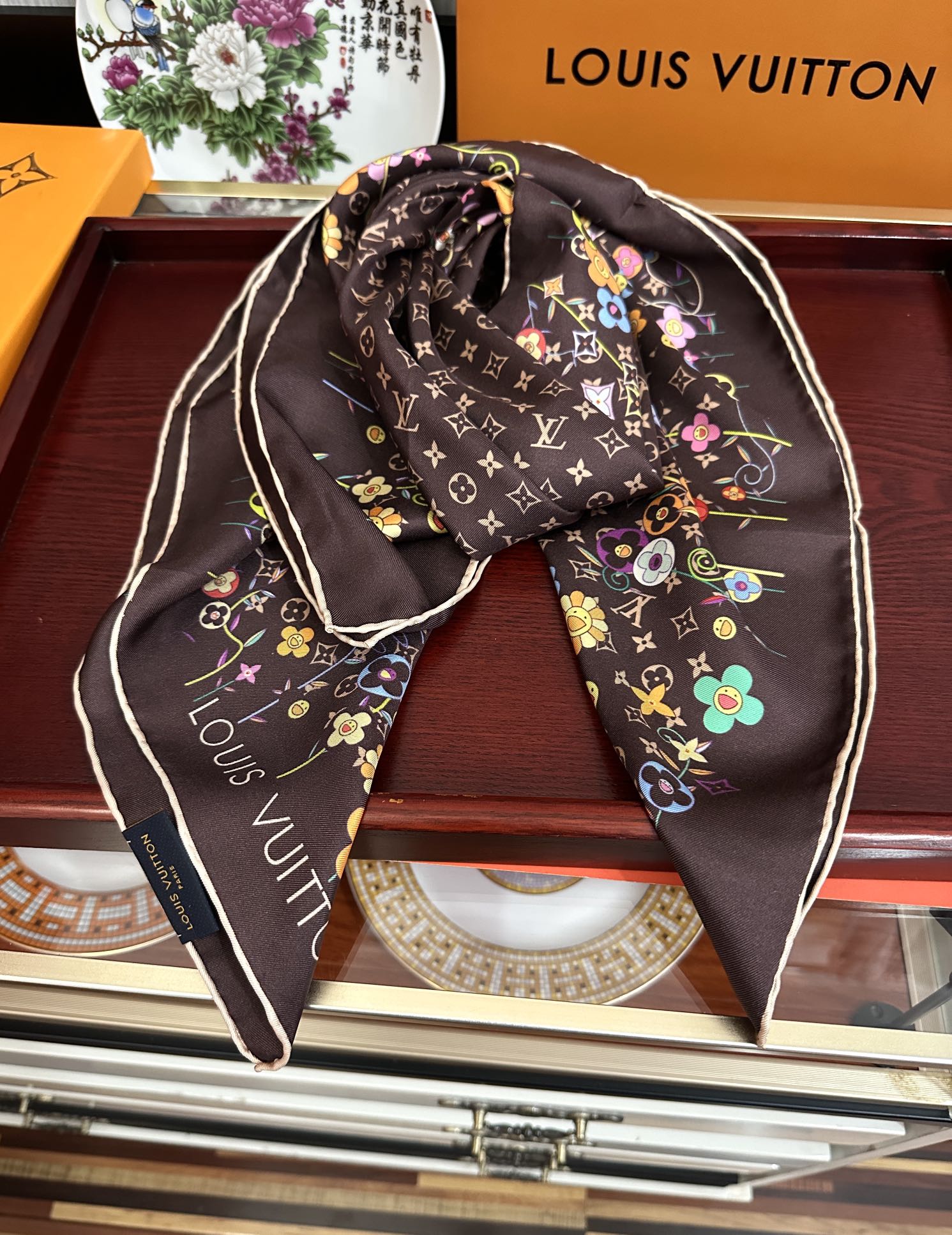 LV SCARF 90 CM IN SILK 730542
