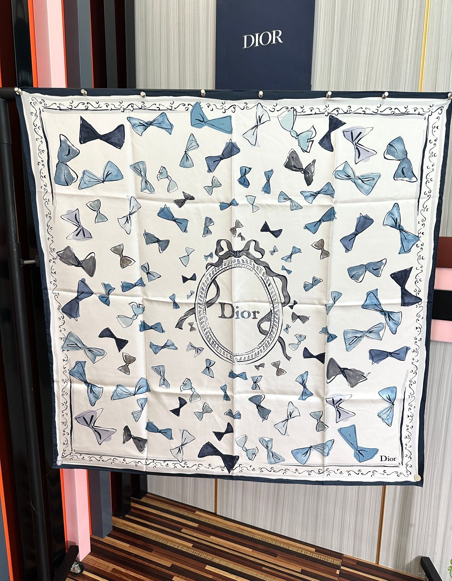 DIOR 26S SCARF 90 IN SILK 424322