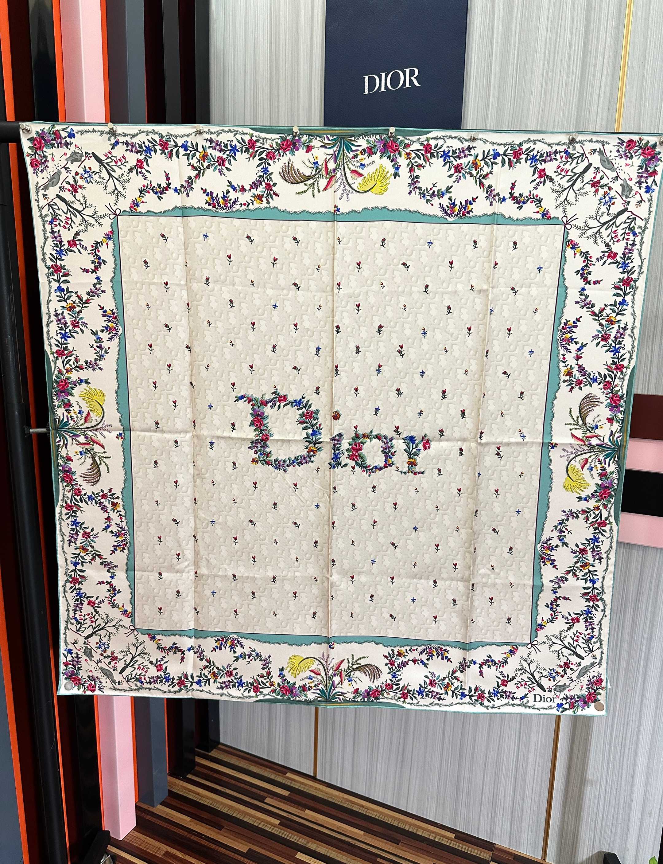 DIOR 26S SCARF 90 IN SILK 424327