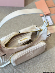 PUCKET BAG 27 IN WHITE CALFSKIN