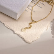 CD 26S BUTTERFLY PEARL DROP BRACELET IN GOLD TONE METAL 629939