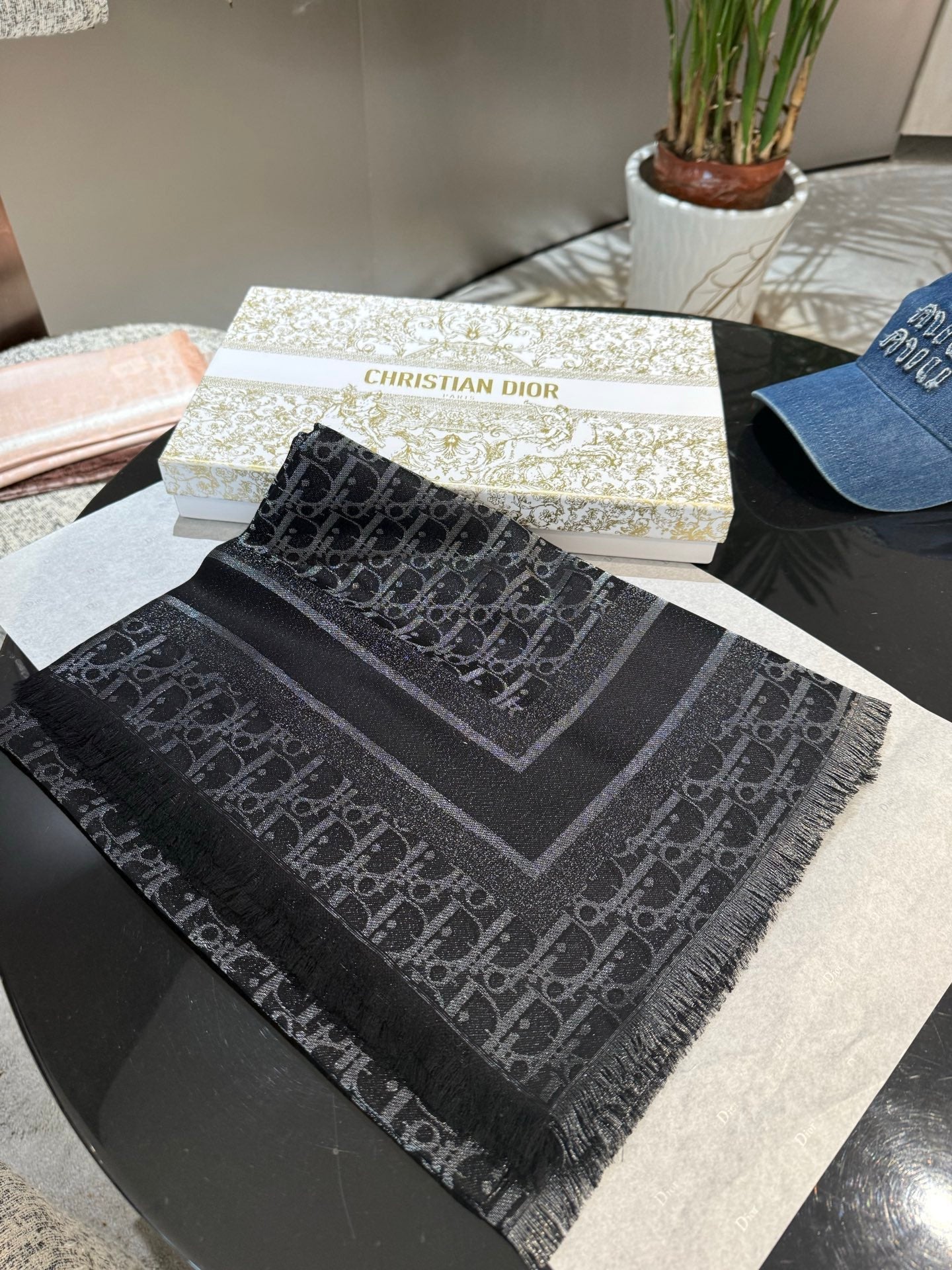 DIOR 26S SCARF 140 IN SILK AND CASHMERE 429180