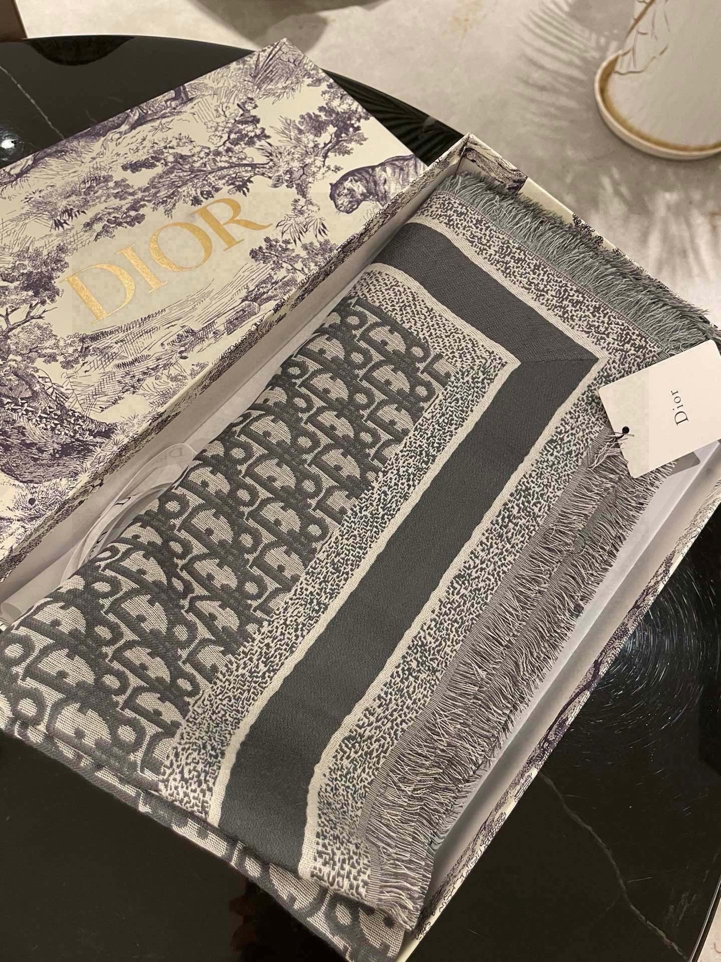 DIOR 26S SCARF 140 IN CASHMERE AND SILK 504492