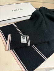 CHANEL 26S SCARF 190 IN KNITTED CASHMERE 309393
