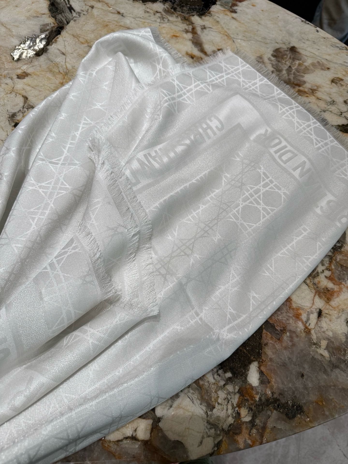 DIOR 26S SCARF 140 IN SILK AND CASHMERE 424268