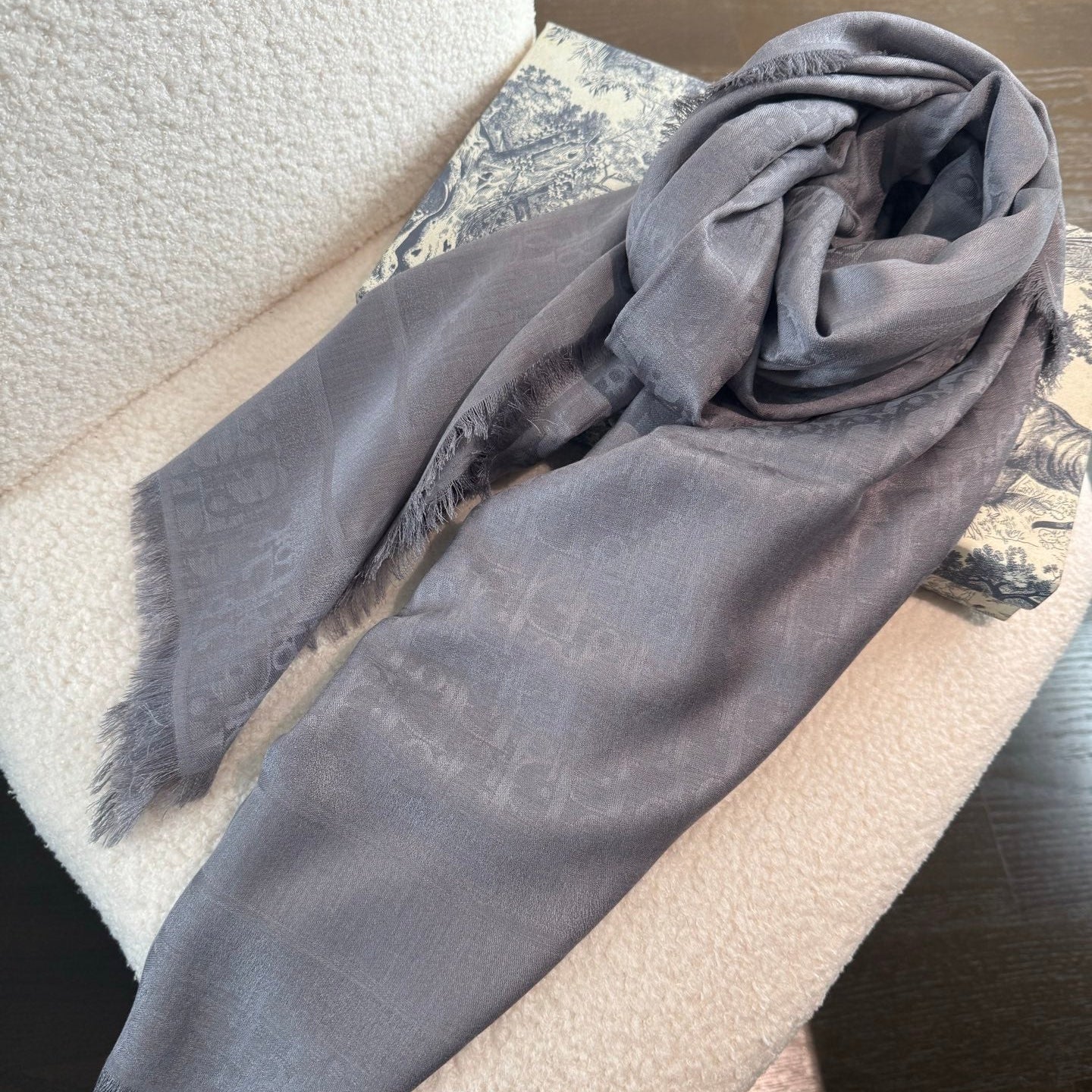 DIOR 26S SCARF 140 IN SILK AND CASHMERE 429182