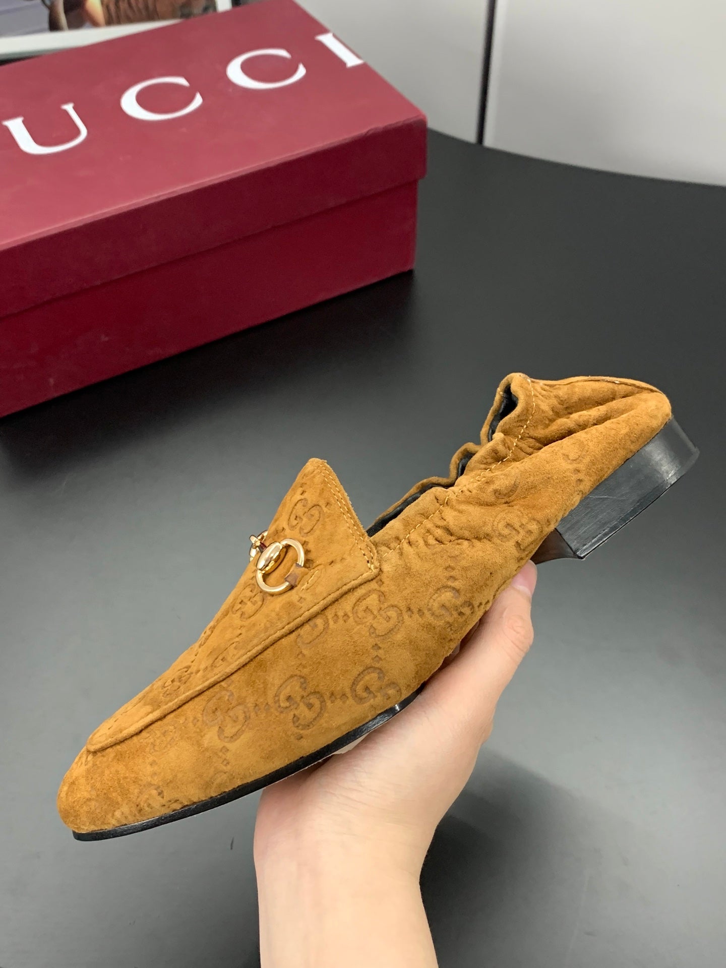 GUCCI 26S LOAFERS IN BROWN SUEDE