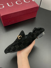 GUCCI 26S LOAFERS IN BLACK SUEDE