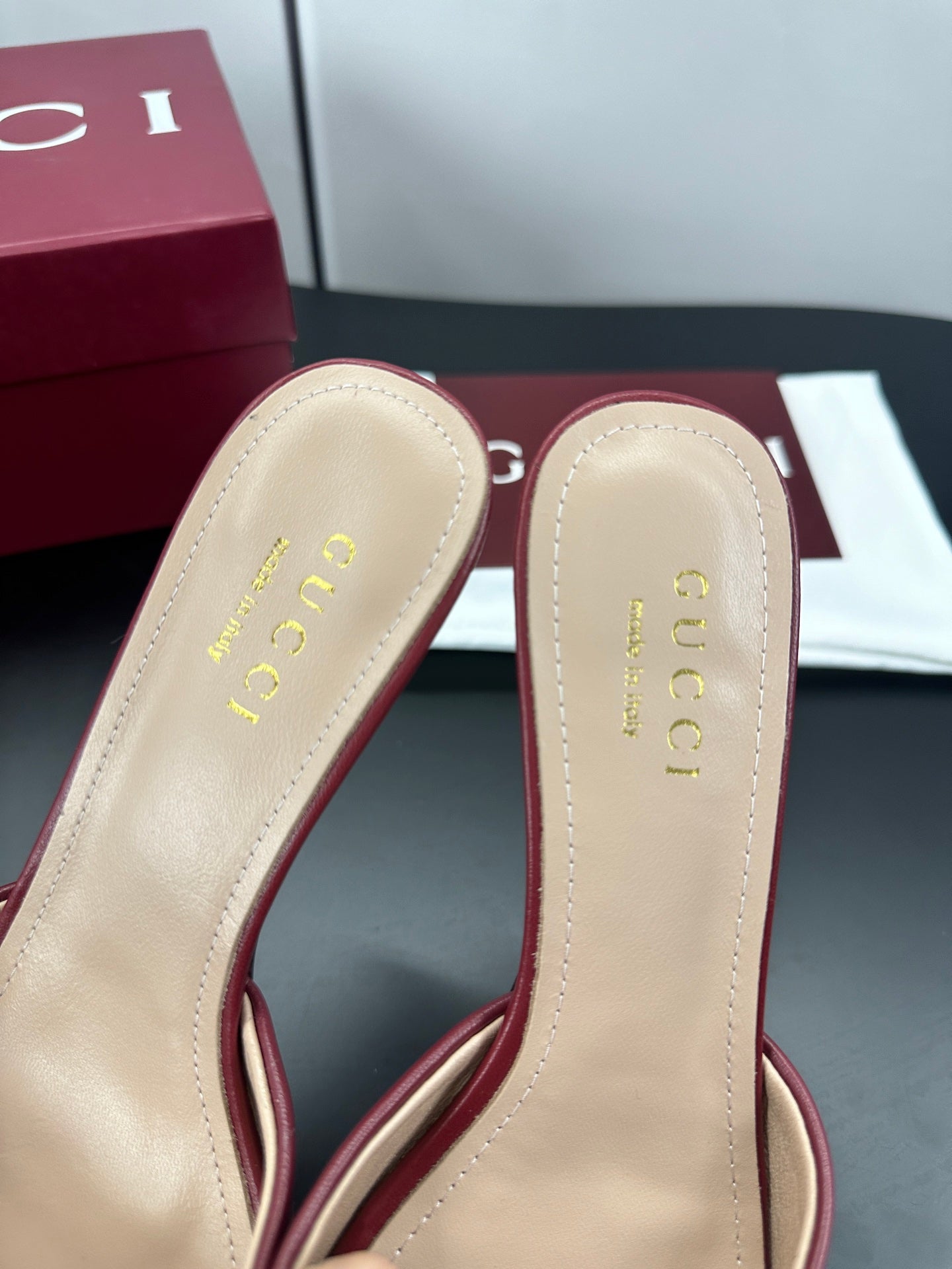 GUCCI 26S HIGH-HEELED SANDALS 50 MM IN RED CALFSKIN